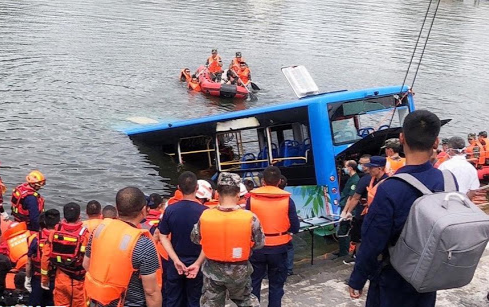 Tài xế lao xe buýt xuống hồ khiến 21 người chết oan để 'trả thù xã hội' Ảnh 2