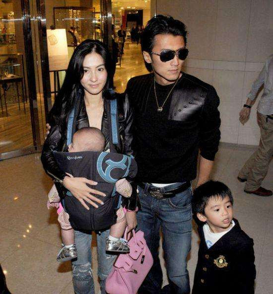 Con trai Trương Bá Chi - Tạ Đình Phong khoe cơ bụng 6 múi ở tuổi 13, fan nhầm là Lucas của WayV Ảnh 3