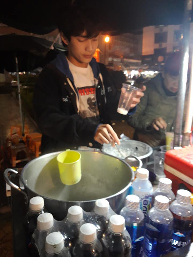 Trước đó, Đà Lạt còn nổi tiếng với 'hotboy sữa đậu nành'