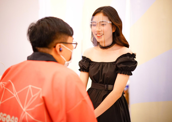 Thành viên SGO48 khóc nức nở trên sân khấu, hóa ra nguyên nhân bắt nguồn từ chính người hâm mộ Ảnh 7