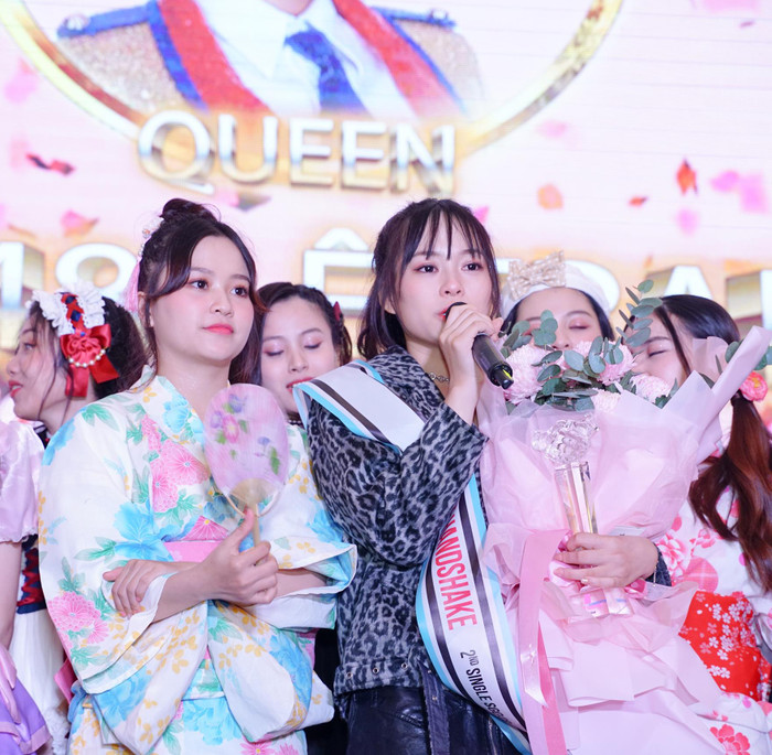 Thành viên SGO48 khóc nức nở trên sân khấu, hóa ra nguyên nhân bắt nguồn từ chính người hâm mộ Ảnh 15