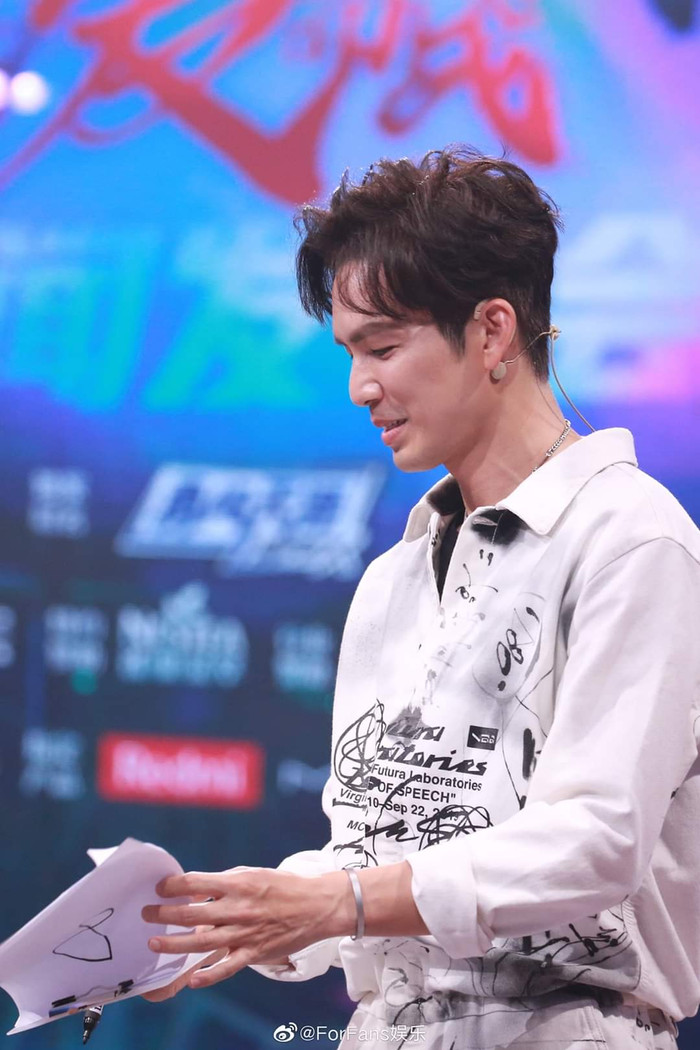 Chung Hán Lương 46 tuổi mà vẫn trẻ trung không kém Vương Nhất Bác, Trương Nghệ Hưng, Vương Gia Nhĩ trong Street Dance of China 3 Ảnh 23