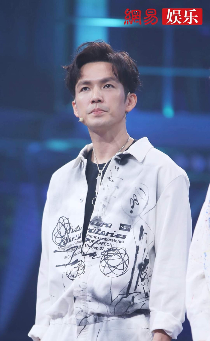 Chung Hán Lương 46 tuổi mà vẫn trẻ trung không kém Vương Nhất Bác, Trương Nghệ Hưng, Vương Gia Nhĩ trong Street Dance of China 3 Ảnh 24