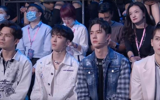 Chung Hán Lương 46 tuổi mà vẫn trẻ trung không kém Vương Nhất Bác, Trương Nghệ Hưng, Vương Gia Nhĩ trong Street Dance of China 3 Ảnh 2