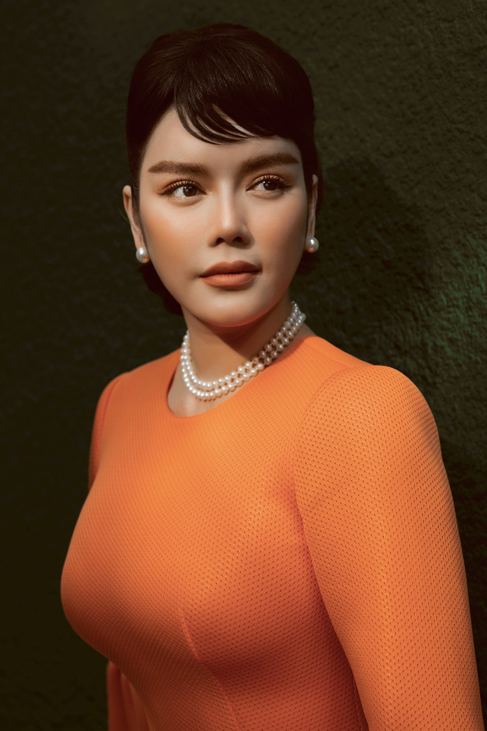 Lý Nhã Kỳ gây thương nhớ với phong cách cổ điển theo đuổi hình tượng Audrey Hepburn Ảnh 10