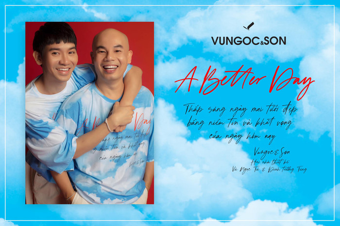 Vũ Ngọc và Son là một trong những bộ đôi NTK 'rục rịch' tổ chức show sau khoảng thời gian 'đóng băng vì bệnh dịch. Ngoài việc tạo nên ấn tượng với câu chuyện tổ chức show ngay trong đại nội - Huế, NTK còn đem đến dự án nhân văn 'A better day' - bán những chiếc áo thun in hoạ tiết bầu trời, để gây quỹ cho trẻ em có hoàn cảnh khó khăn. 