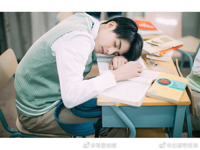 18 sao nam Hoa ngữ xuất thần trong đồng phục học sinh: Ai khiến bạn nhớ đến 'chàng trai bàn bên'? Ảnh 102