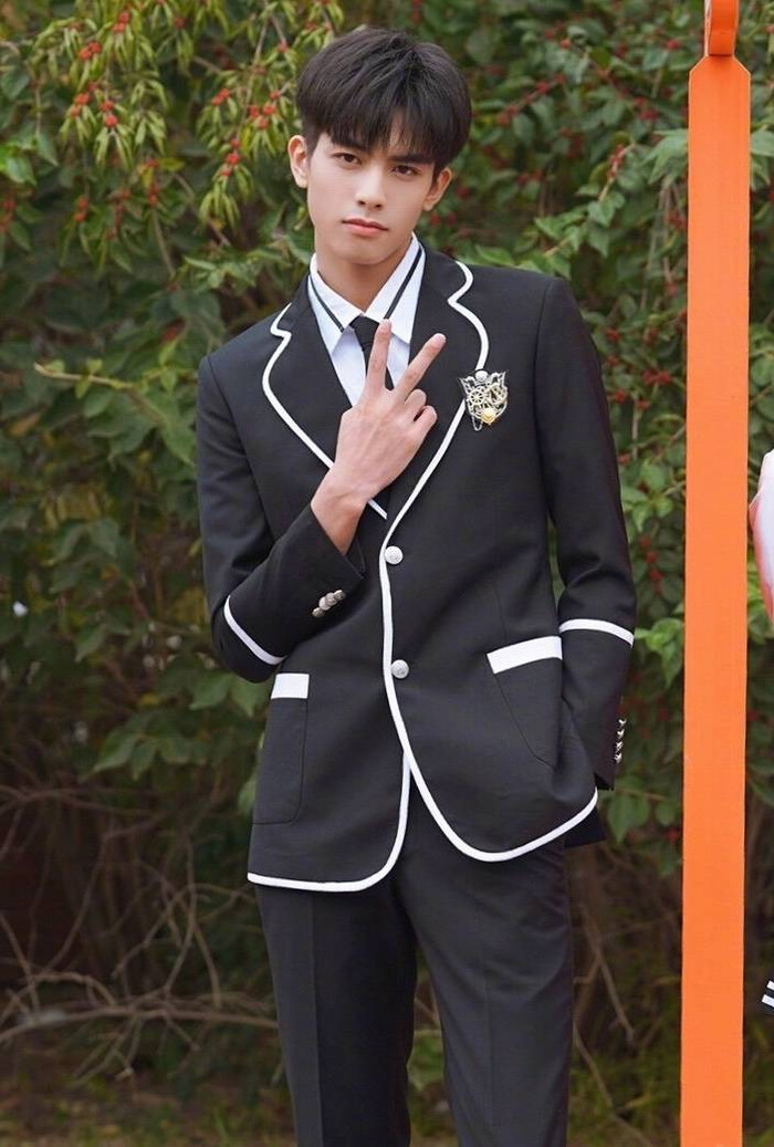 18 sao nam Hoa ngữ xuất thần trong đồng phục học sinh: Ai khiến bạn nhớ đến 'chàng trai bàn bên'? Ảnh 100