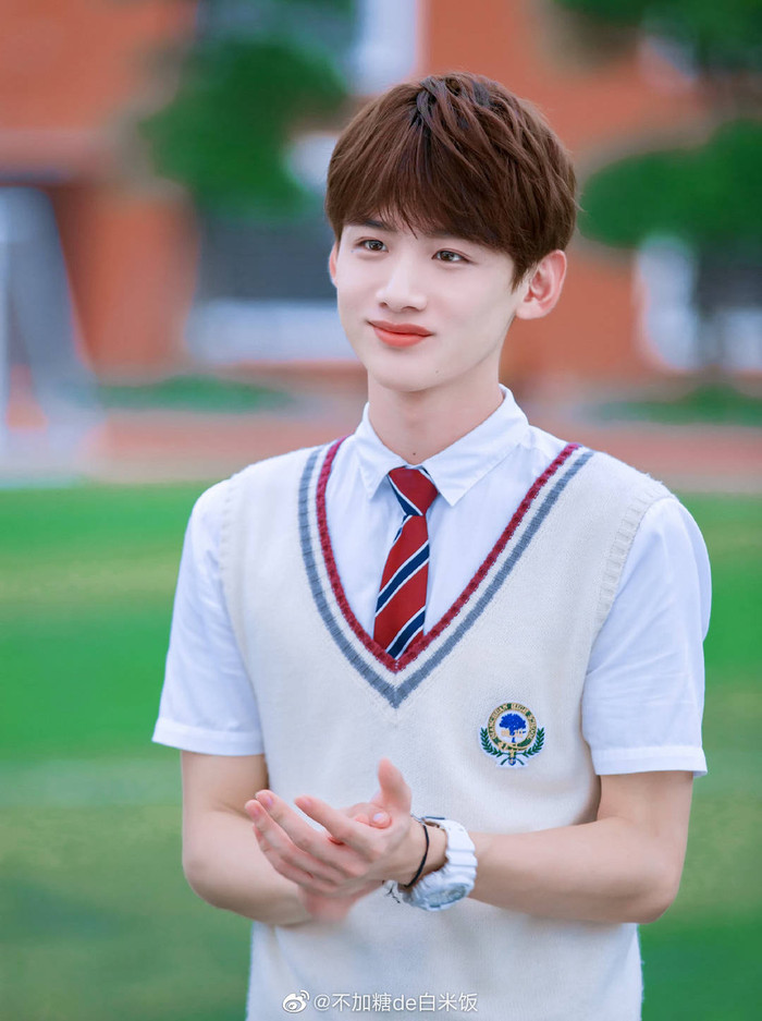 18 sao nam Hoa ngữ xuất thần trong đồng phục học sinh: Ai khiến bạn nhớ đến 'chàng trai bàn bên'? Ảnh 91