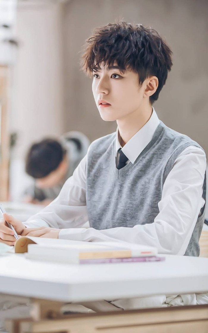 18 sao nam Hoa ngữ xuất thần trong đồng phục học sinh: Ai khiến bạn nhớ đến 'chàng trai bàn bên'? Ảnh 37