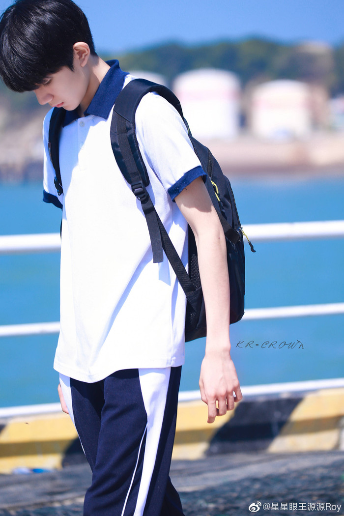 18 sao nam Hoa ngữ xuất thần trong đồng phục học sinh: Ai khiến bạn nhớ đến 'chàng trai bàn bên'? Ảnh 29