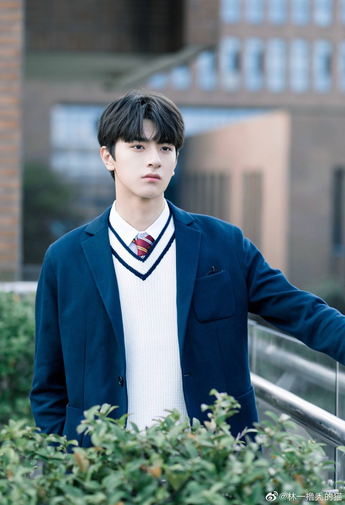 18 sao nam Hoa ngữ xuất thần trong đồng phục học sinh: Ai khiến bạn nhớ đến 'chàng trai bàn bên'? Ảnh 69