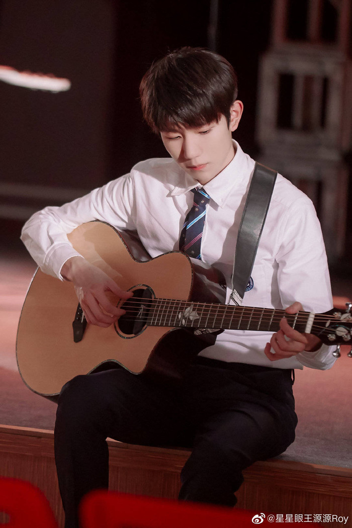 18 sao nam Hoa ngữ xuất thần trong đồng phục học sinh: Ai khiến bạn nhớ đến 'chàng trai bàn bên'? Ảnh 27