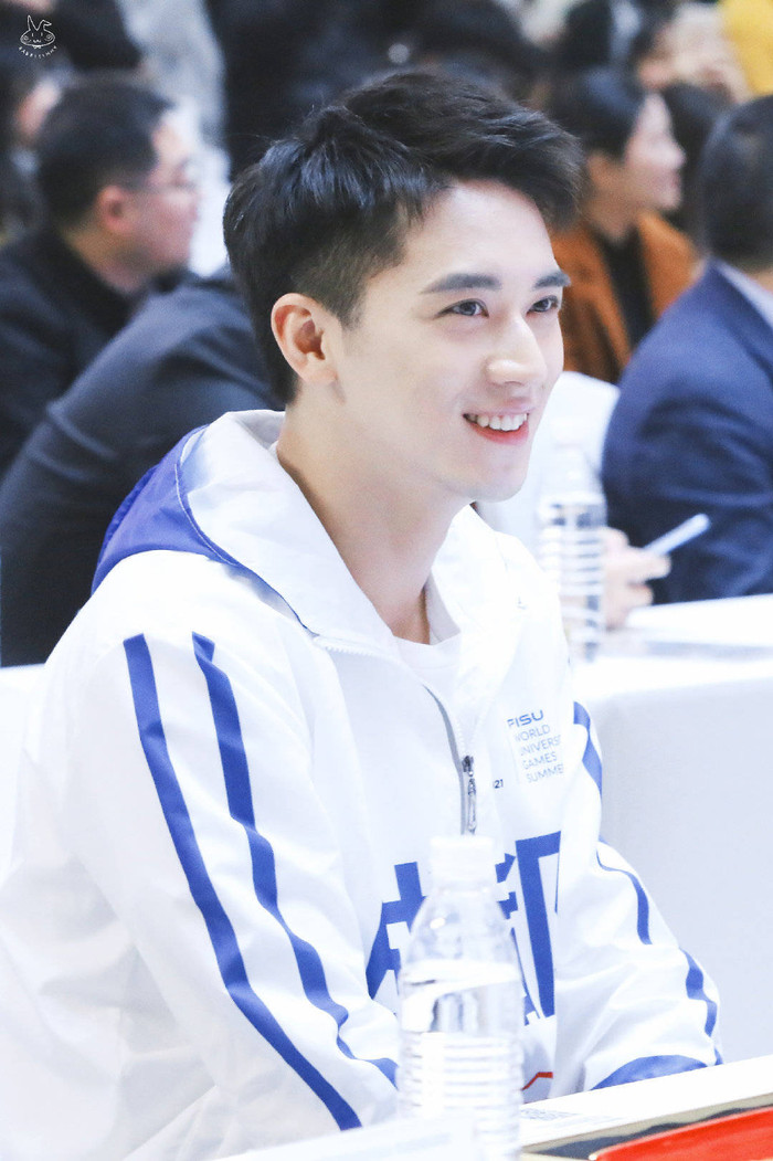 18 sao nam Hoa ngữ xuất thần trong đồng phục học sinh: Ai khiến bạn nhớ đến 'chàng trai bàn bên'? Ảnh 75