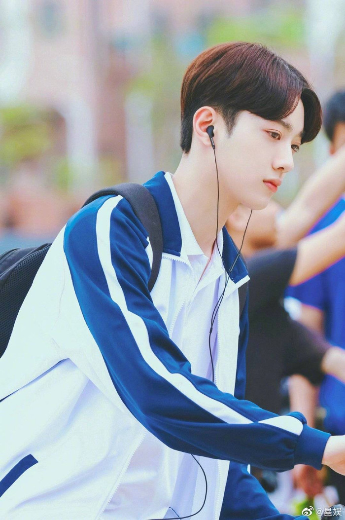 18 sao nam Hoa ngữ xuất thần trong đồng phục học sinh: Ai khiến bạn nhớ đến 'chàng trai bàn bên'? Ảnh 55