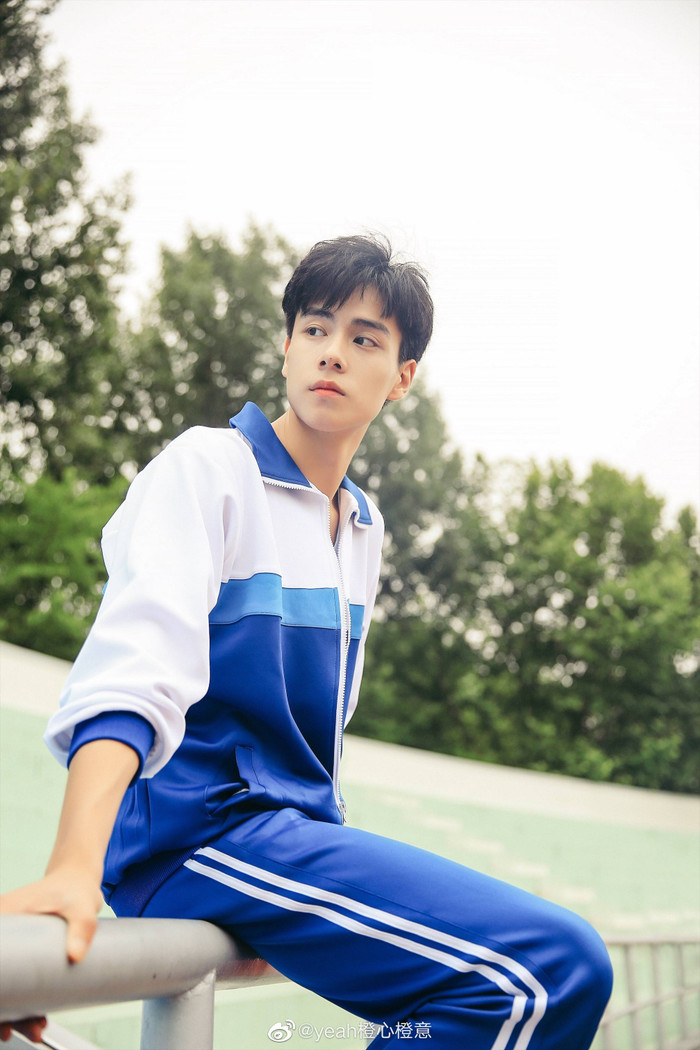 18 sao nam Hoa ngữ xuất thần trong đồng phục học sinh: Ai khiến bạn nhớ đến 'chàng trai bàn bên'? Ảnh 79