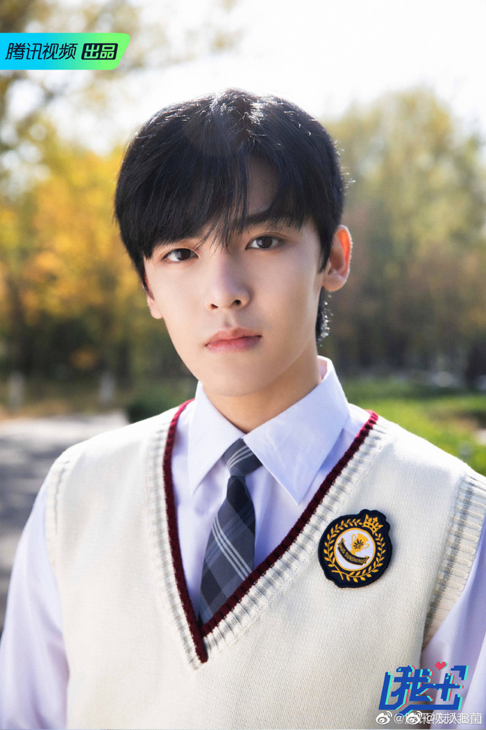 18 sao nam Hoa ngữ xuất thần trong đồng phục học sinh: Ai khiến bạn nhớ đến 'chàng trai bàn bên'? Ảnh 97