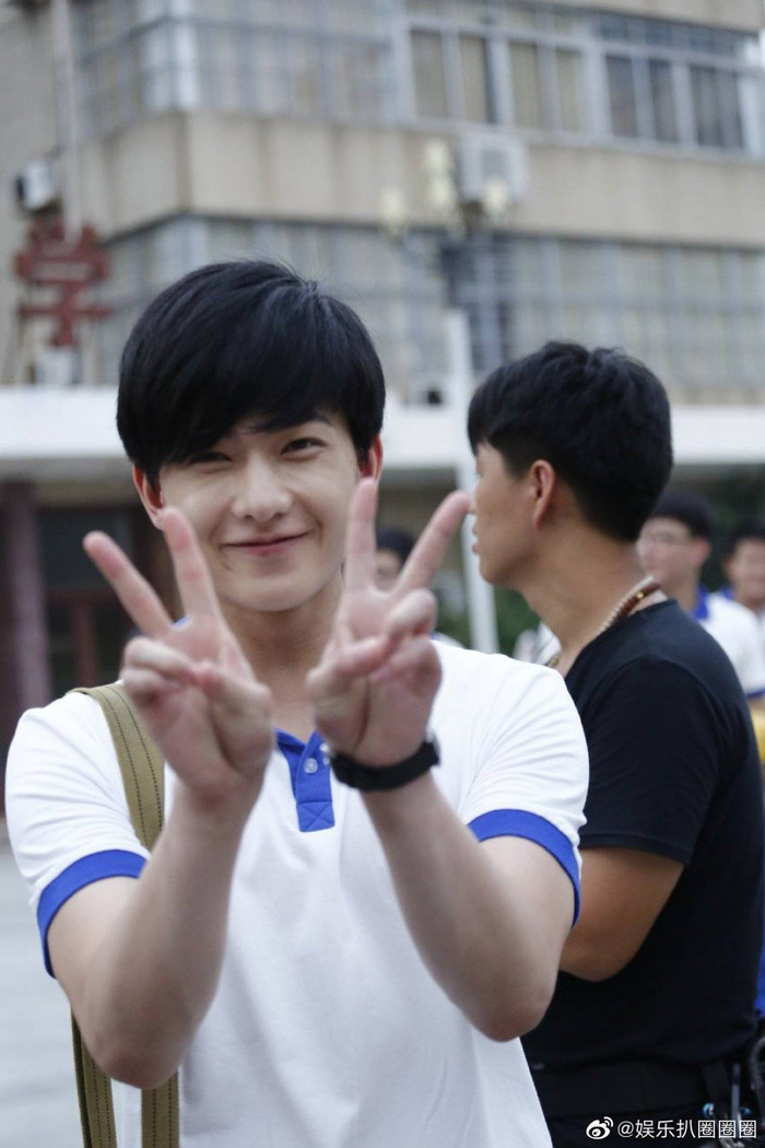 18 sao nam Hoa ngữ xuất thần trong đồng phục học sinh: Ai khiến bạn nhớ đến 'chàng trai bàn bên'? Ảnh 25