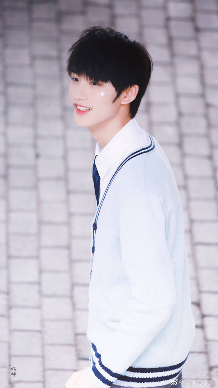 18 sao nam Hoa ngữ xuất thần trong đồng phục học sinh: Ai khiến bạn nhớ đến 'chàng trai bàn bên'? Ảnh 5