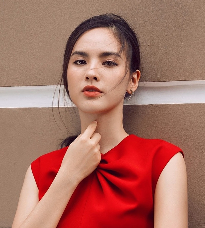 Nữ MC mới toanh của 'Chuyển động 24h' chiếm trọn spotlight vì quá xinh đẹp, sở hữu profile 'cực khủng' Ảnh 4