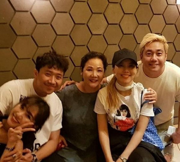 Sau khi nghe xong câu chuyện của Trấn Thành, ai nấy đều phải bật cười trước cách giải thích của nam MC