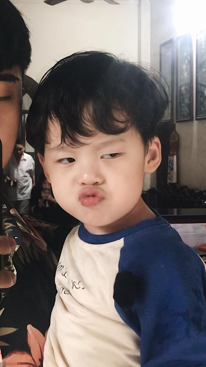 Anh chàng hot boy gây chú ý khi cover Có chắc yêu là đây (Sơn Tùng M-TP) với màn biến tấu giai điệu... lạ hoắc Ảnh 6