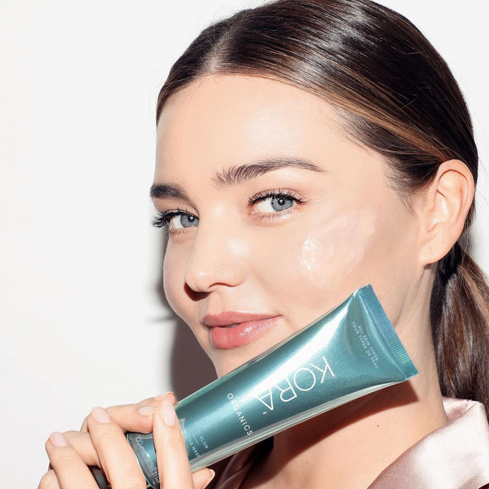 Sản phẩm Kora của Miranda Kerr với chiết xuất từ thiên nhiên đã gây tiếng vang và được nhiều người tin tưởng
