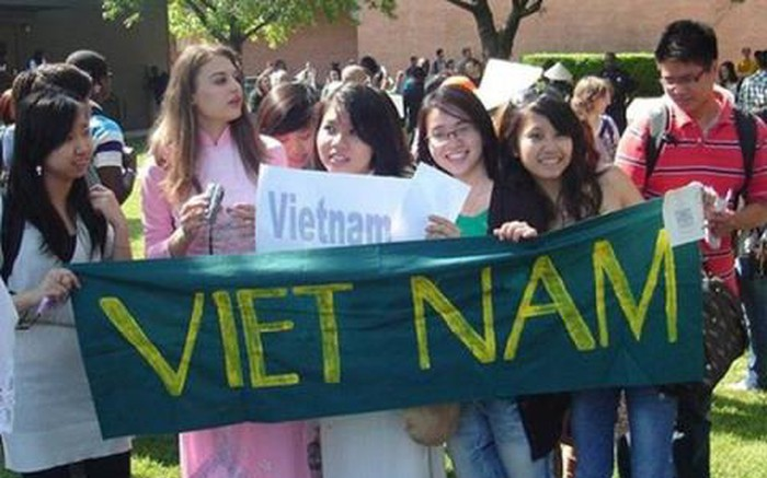 Trường đại học trong nước sẽ tiếp nhận du học sinh Việt Nam bị gián đoạn học hành vì Covid-19 Ảnh 2