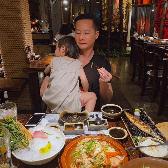 Phan Như Thảo 'trách móc' chồng đại gia vì bị phân biệt đối xử’ với con gái Ảnh 7