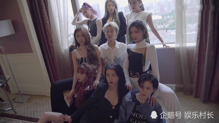 The9 x Nylon 'thả thính' bằng trailer và ảnh: Lưu Vũ Hân cá tính, Ngu Thư Hân trông cao cấp, Hứa Giai Kỳ - Dụ Ngôn tuyệt đẹp Ảnh 6