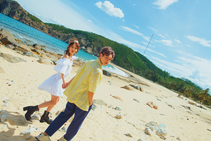 JSol và Han Sara 'tình bể bình' trong MV Hiếm có khó tìm: Sản phẩm chống chỉ định dành cho hội... ế kinh niên Ảnh 6