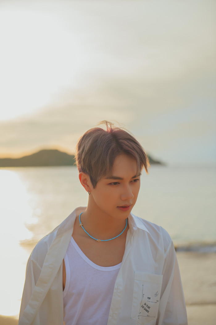 JSol và Han Sara 'tình bể bình' trong MV Hiếm có khó tìm: Sản phẩm chống chỉ định dành cho hội... ế kinh niên Ảnh 10