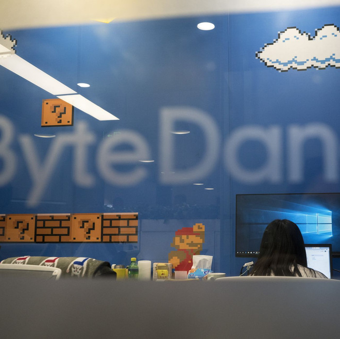 Nguồn gốc Trung Quốc khiến TikTok gặp rất nhiều rắc rối. Ảnh: WSJ