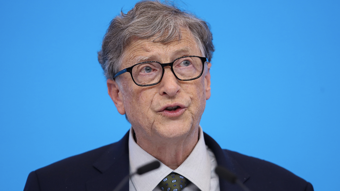 Đại diện của tỷ phú Bill Gates vừa xác nhận rằng những dòng trạng thái kể trên không phải do Bill Gates đăng tải. (Ảnh: Vox)