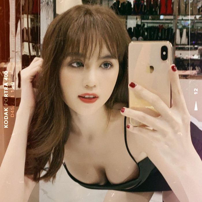 Ngọc Trinh khoe khéo đôi gò bồng đầy đặn sau khi bị chê vòng 1 lép kẹp Ảnh 9
