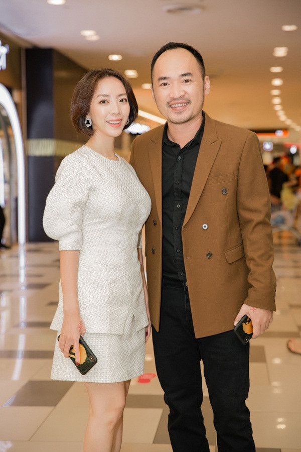 Sau 9 năm kết hôn, Thu Trang dành cho Tiến Luật sự tin tưởng tuyệt đối: 'Giữa tôi và chồng không có bí mật trong điện thoại' Ảnh 4