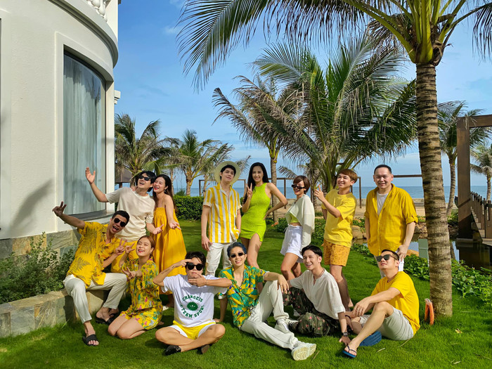 Team 'gia đình văn hoá' đi chơi vui quá, fan ở nhà ngồi nghe lại list nhạc thanh xuân mà bồi hồi xúc động Ảnh 3