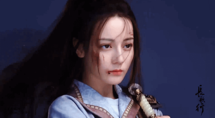 Cnet chê bai tạo hình cổ trang mới nhất của Địch Lệ Nhiệt Ba trong 'Trường ca hành' Ảnh 5