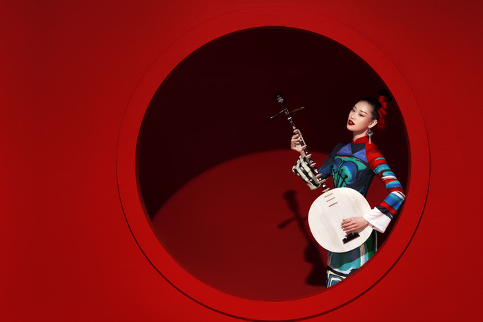 10 National Costume chuẩn xác 'Tuyệt tác đường cong' tôn dáng Khánh Vân thừa sức lọt Top 16 Ảnh 4