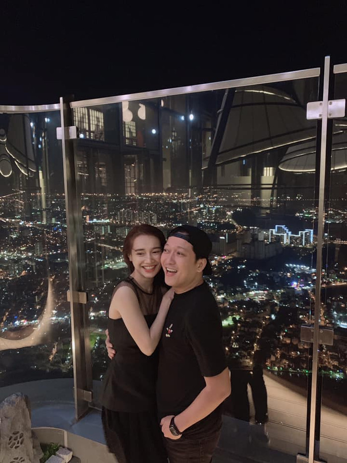 Kỷ niệm 5 năm ngày yêu, Nhã Phương đăng tải hình ảnh hạnh phúc bên ông xã Trường Giang Ảnh 3