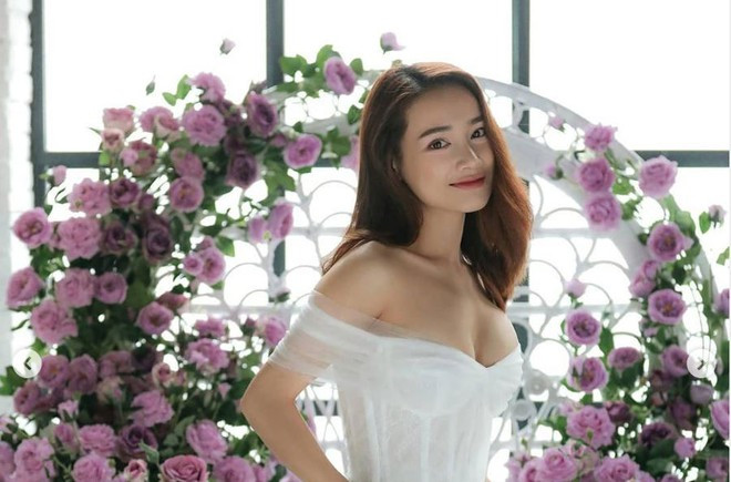 Kỷ niệm 5 năm ngày yêu, Nhã Phương đăng tải hình ảnh hạnh phúc bên ông xã Trường Giang Ảnh 6