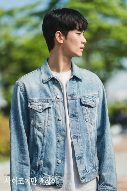 Những bộ trang phục được tổ phục giặt nhàu nát nhiều lần&nbsp;