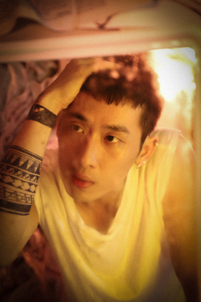 Tuấn Trần điêu luyện tự xuống tóc, ekip 'Xin chào papa' hé lộ liền tay sự thật phía sau Ảnh 4