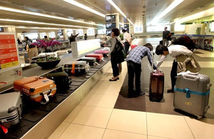 Khu vực đảo băng chuyền chờ lấy hành lý tại sân bay