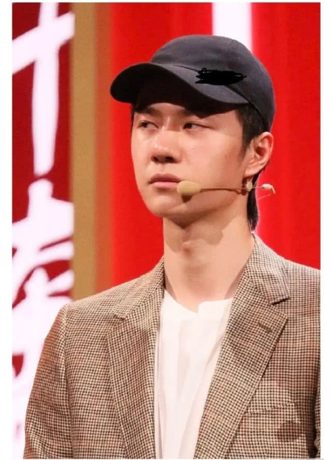 Dung nhan thật sự của Vương Nhất Bác khi chưa qua bàn tay chỉnh sửa hình ảnh Ảnh 12