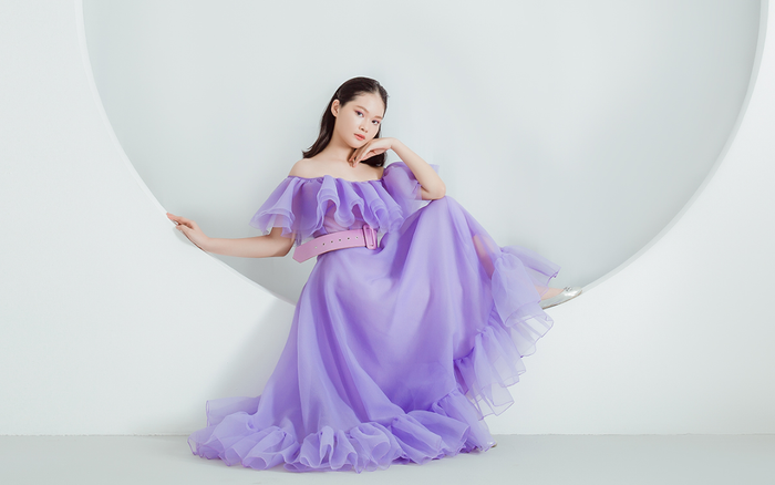 Dàn mẫu nhí đáng yêu như thiên thần khi khoác trên mình với sắc tím hot trend Ảnh 2