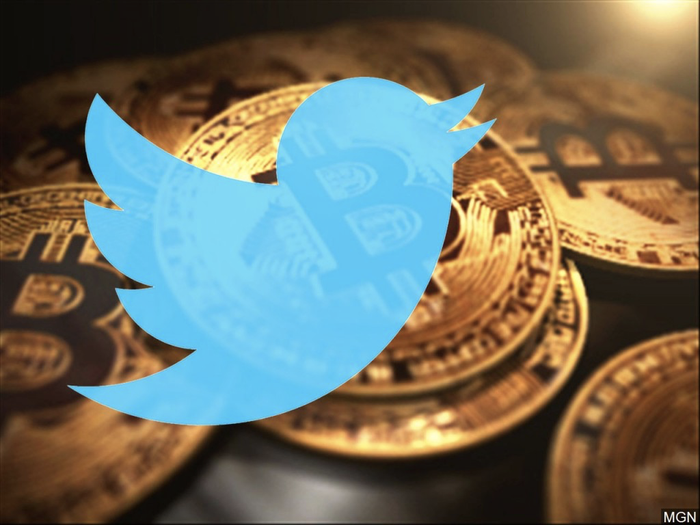 Các tài khoản bị hack đều đăng tải bài viết với cùng một nội dung quảng bá cho một ví Bitcoin lừa đảo. (Ảnh: Twitter)