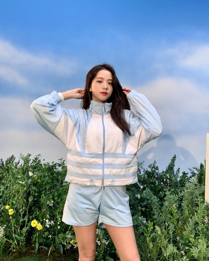 Các set đồ matching sporty này vô cùng phù hợp cho mùa hè này 