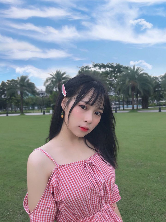 Cô nàng sẽ bị đỉnh chỉ hoạt động trong vòng 1 tuần.