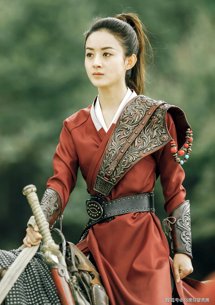 Hình ảnh mỹ nhân Hoa ngữ cưỡi ngựa trong phim cổ trang: Lưu Diệc Phi như tiên nữ, Địch Lệ Nhiệt Ba bị chê không thương tiếc Ảnh 4